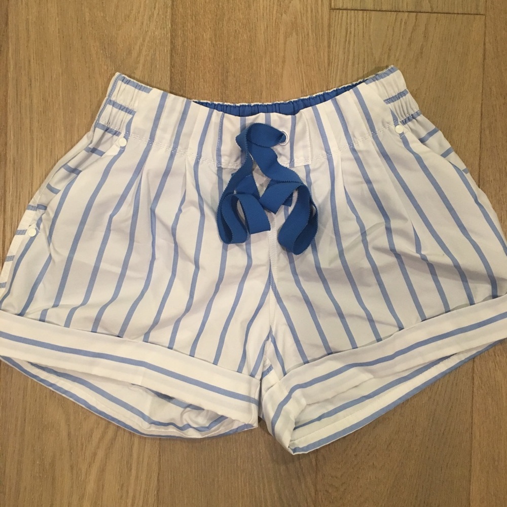 Lululemon spring breakaway short